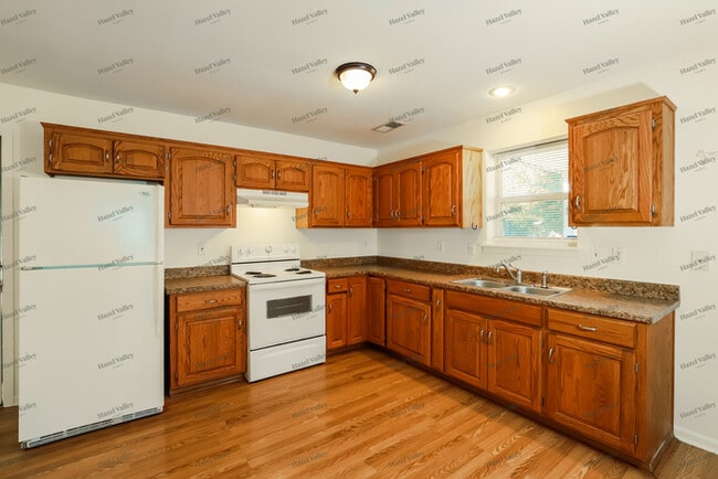 Photo - 723 N Crysler Ave