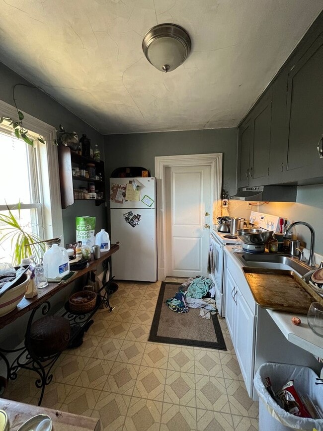 Photo - 1127 E 3rd St Unit 1127 E 3rd Street - 2