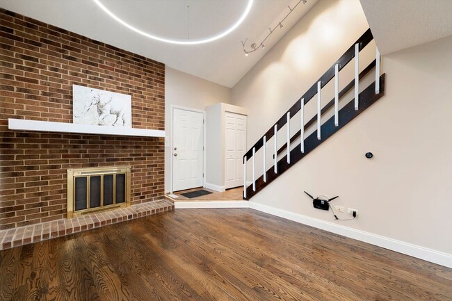 Photo - 136 Mohawk Trail