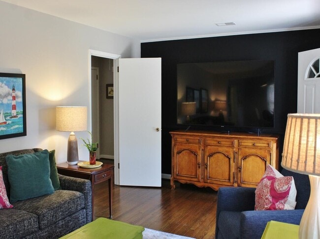 Photo - 770 Dills Bluff Rd