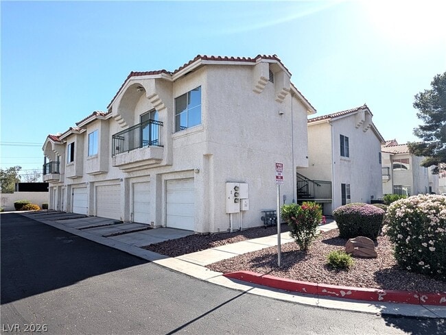 Building Photo - 6201 E Lake Mead Blvd Unit 218