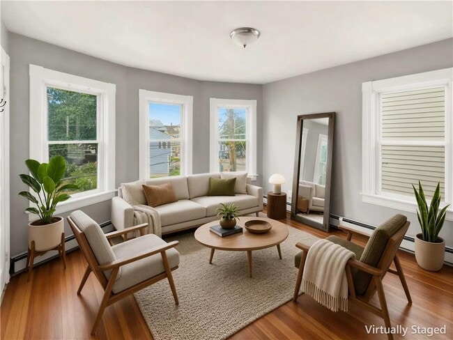 Photo - 362 Weeden St