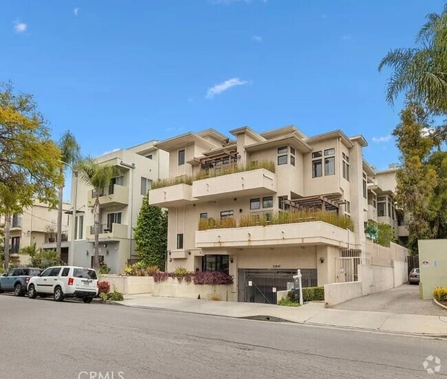 Building Photo - 11847 Laurelwood Dr Unit 105 Rental