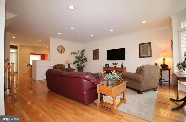 4553 Fair Valley Dr