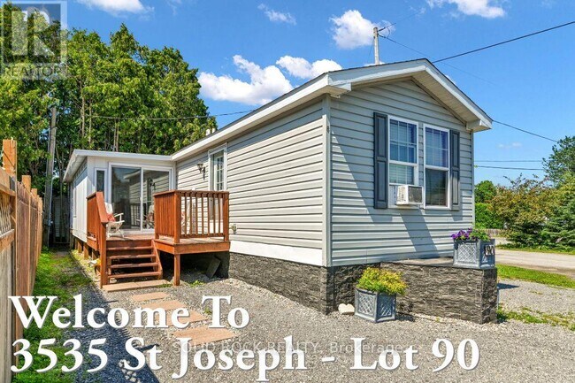 Photo - 3535 St Joseph Blvd