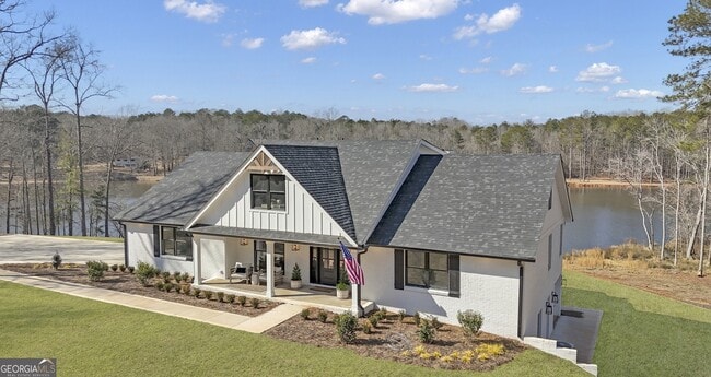 Building Photo - 459 Lester road