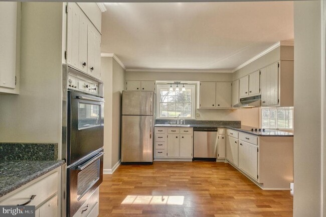 Photo - 36960-36960 Glendale St