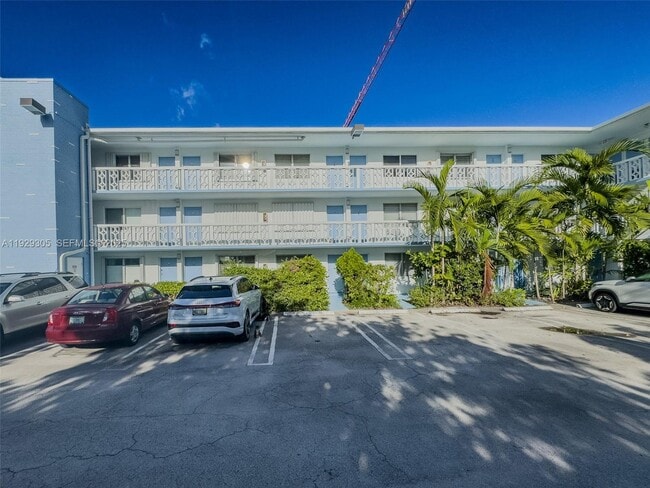 Photo - 1120 102nd St Unidad 6