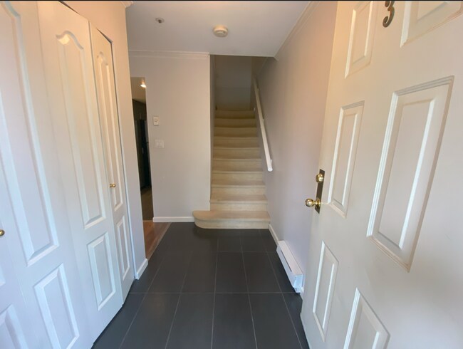 Photo - 2883 East Kent Ave N