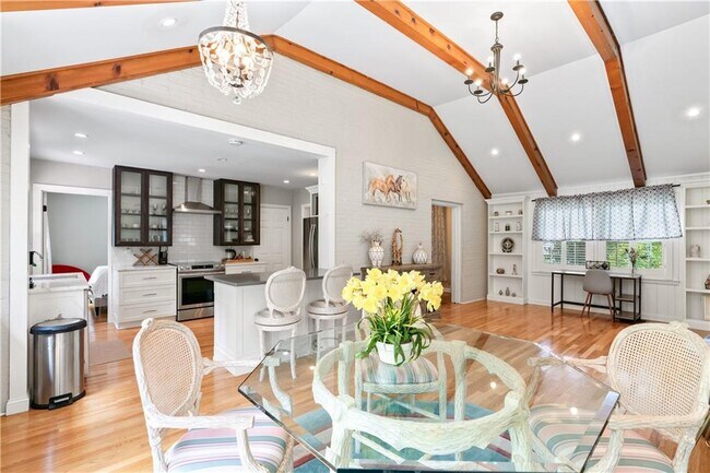 Photo - 1359 Scott Blvd