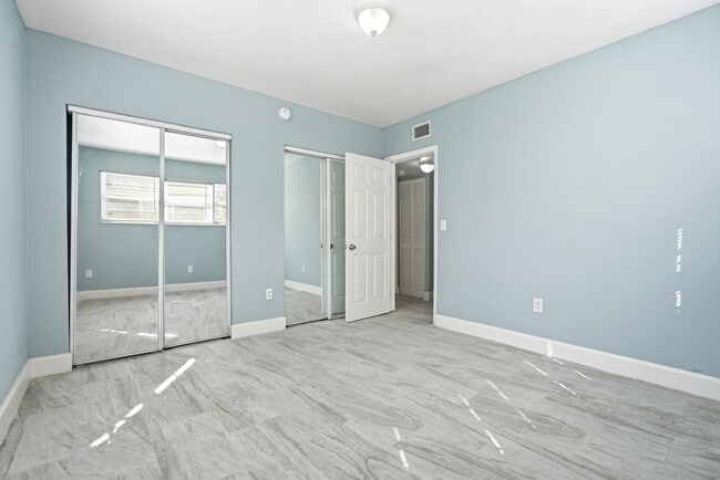 Photo - 7530 Dickens Ave Unit # 2