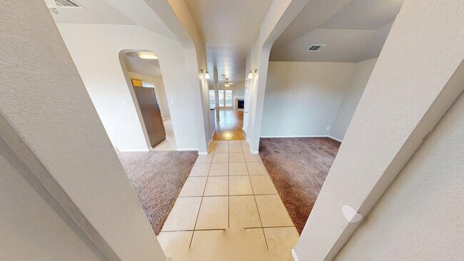 Photo - 601 Cattail Cir