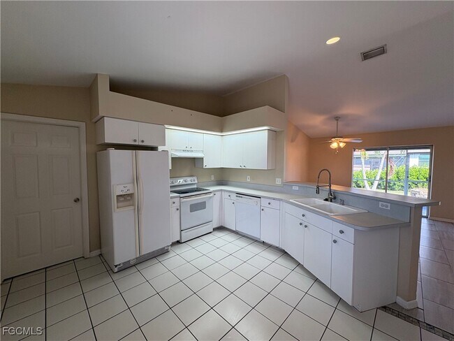 Photo - 4333 Agualinda Blvd