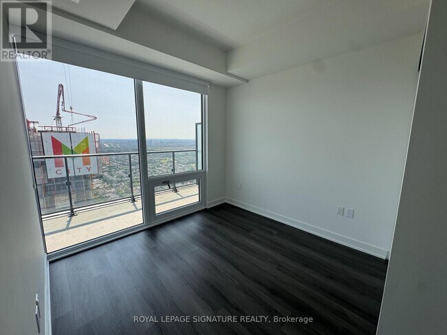 Photo - 448 Burnhamthorpe Rd W Unit 4601