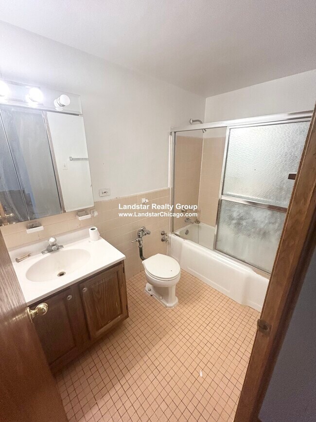 Photo - 4180 N Marine Dr Unit 1003