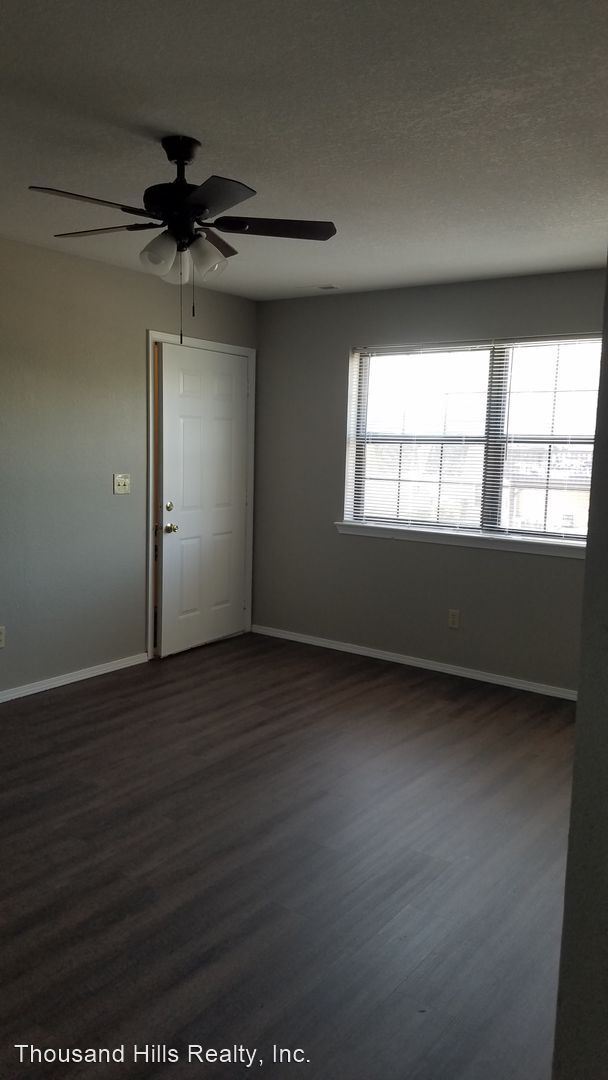 Photo - 2 br, 1 bath House - 1105 Bird Road Apt #2