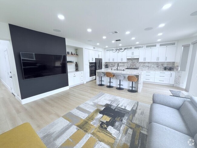 Building Photo - 7048 E Horizon Dr Rental