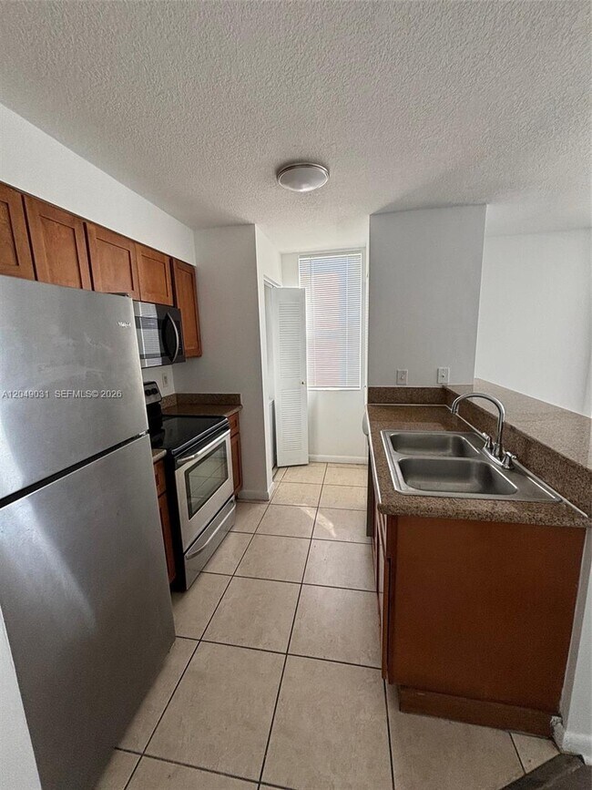 Photo - 219 NW 12th Ave Unit 911