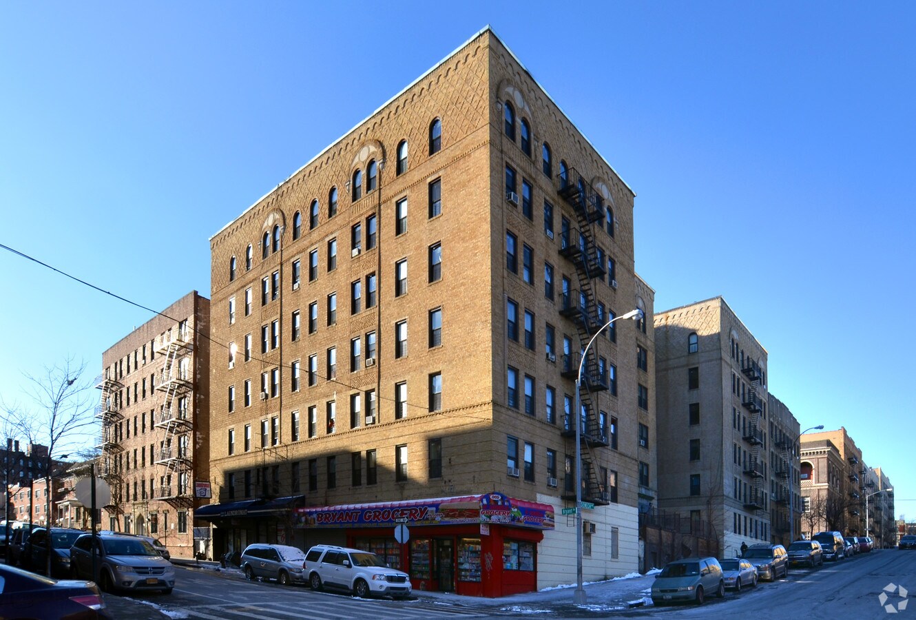 Photo - 750-770 Bryant Ave