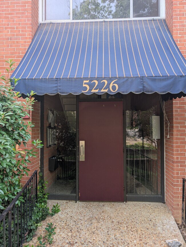 5226 Castlewood Rd Unit B