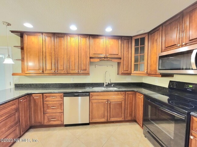 Photo - 11640 Wellington Way