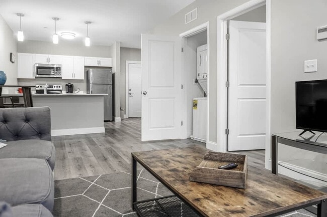 Photo - 140 Pearl St Unit SI ID1470141P