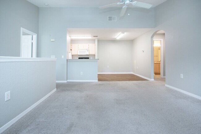 Photo - 2 Bedroom Condo in Lakewood Ranch Unit 201