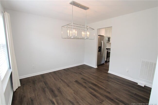 Photo - 105 Sturminster Dr