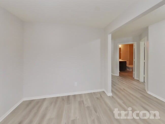 Photo - 7007 Capeshaw