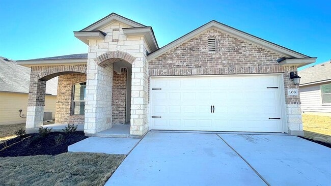 Building Photo - 108 Pivot Dr