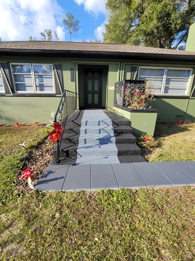 Photo - 5321 NE 29th St