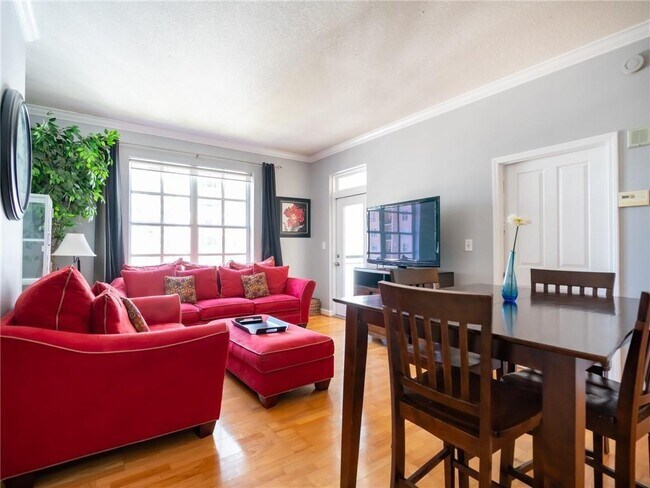 Photo - 1101 Juniper St NE Unidad 808