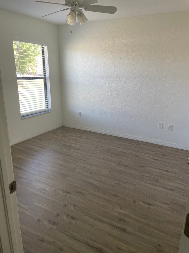 Photo - 1055 Bismarck Rd