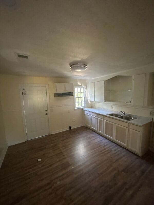 Photo - 421 Fielding Ave