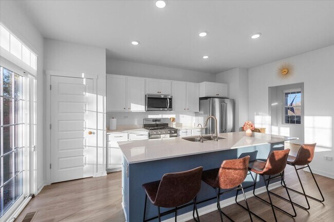 Photo - 271 Charlestowne Lake Dr