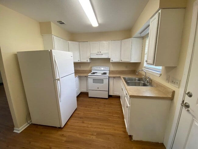 Photo - 2730 Twilight Ave Unit B