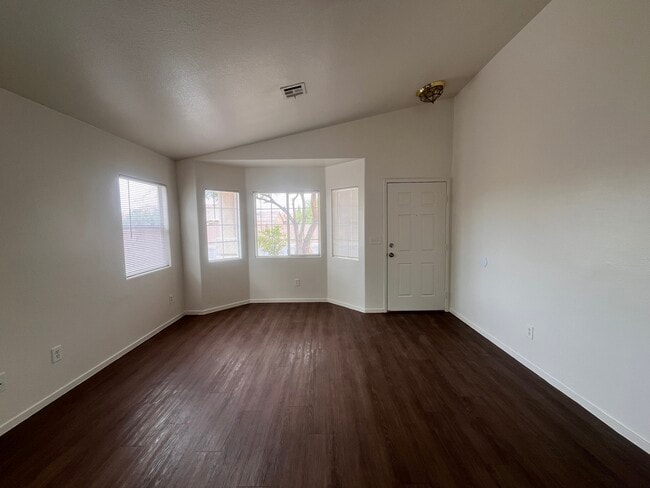 Photo - 502 Oak Island Dr