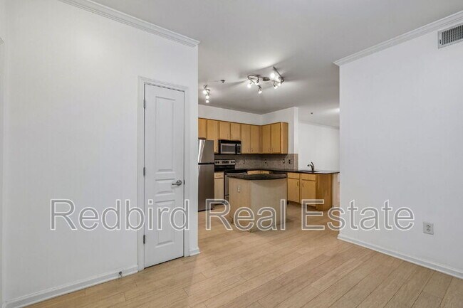 1803 Broadway Unit 211