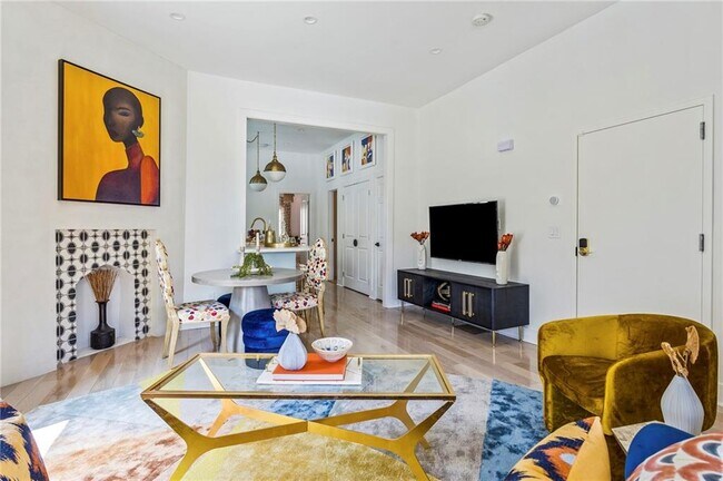 Photo - 970 Charles Allen Dr NE