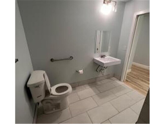 Photo - 910 N Oliver Ave Unit 3