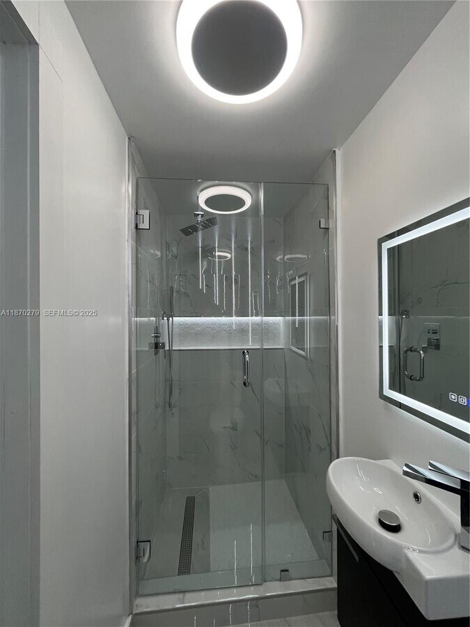 Photo - 6803 SW 158th Ave Unidad EFFIENCY