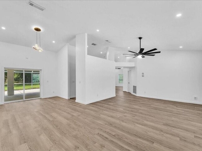 Photo - 2928 SE Bella Rd