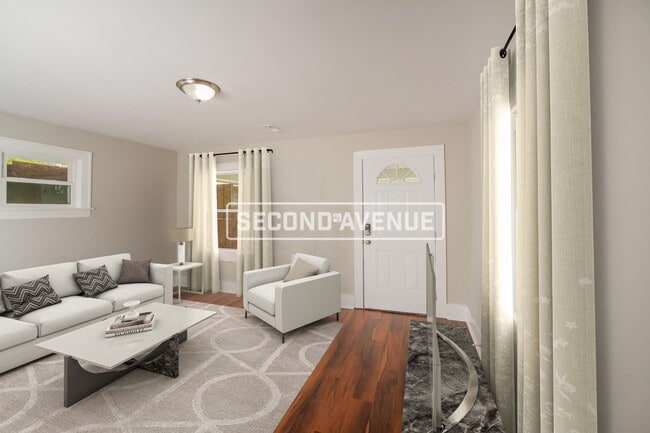 Photo - 3030 Greenwood Ave