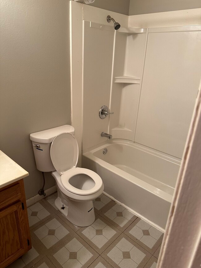 Photo - Nottingham West Apartments