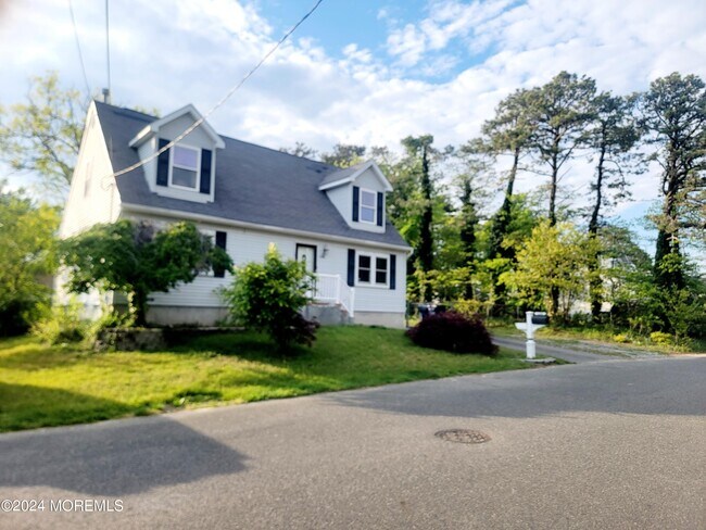 Photo - 1200 Neptune Ave House