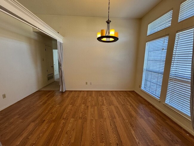 Photo - 1002 Windy Hill Rd