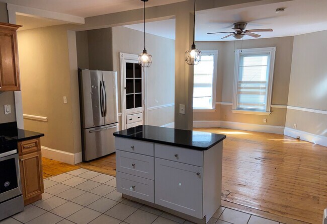 Photo - 13 Sachem St Unit 4