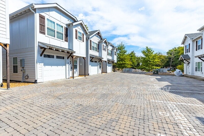 Photo - 300 Stewarts Ferry Pike