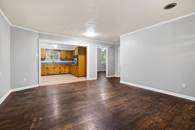 3705 Crestview Pl Unit 3705 Crestview Pl NW APT A