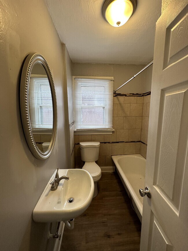 Photo - 8303 Braddock Dr